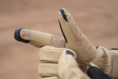 MW-gloves-07