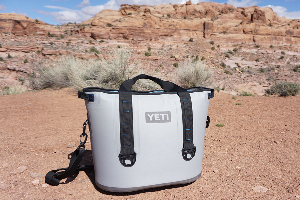 Yeti Hopper 30, una nevera portátil para llevar al hombro